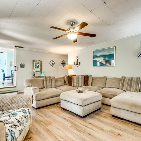 Fort Walton Coastal Retreat With Yard Walk To Beach Fort Walton Beach Exteriör bild