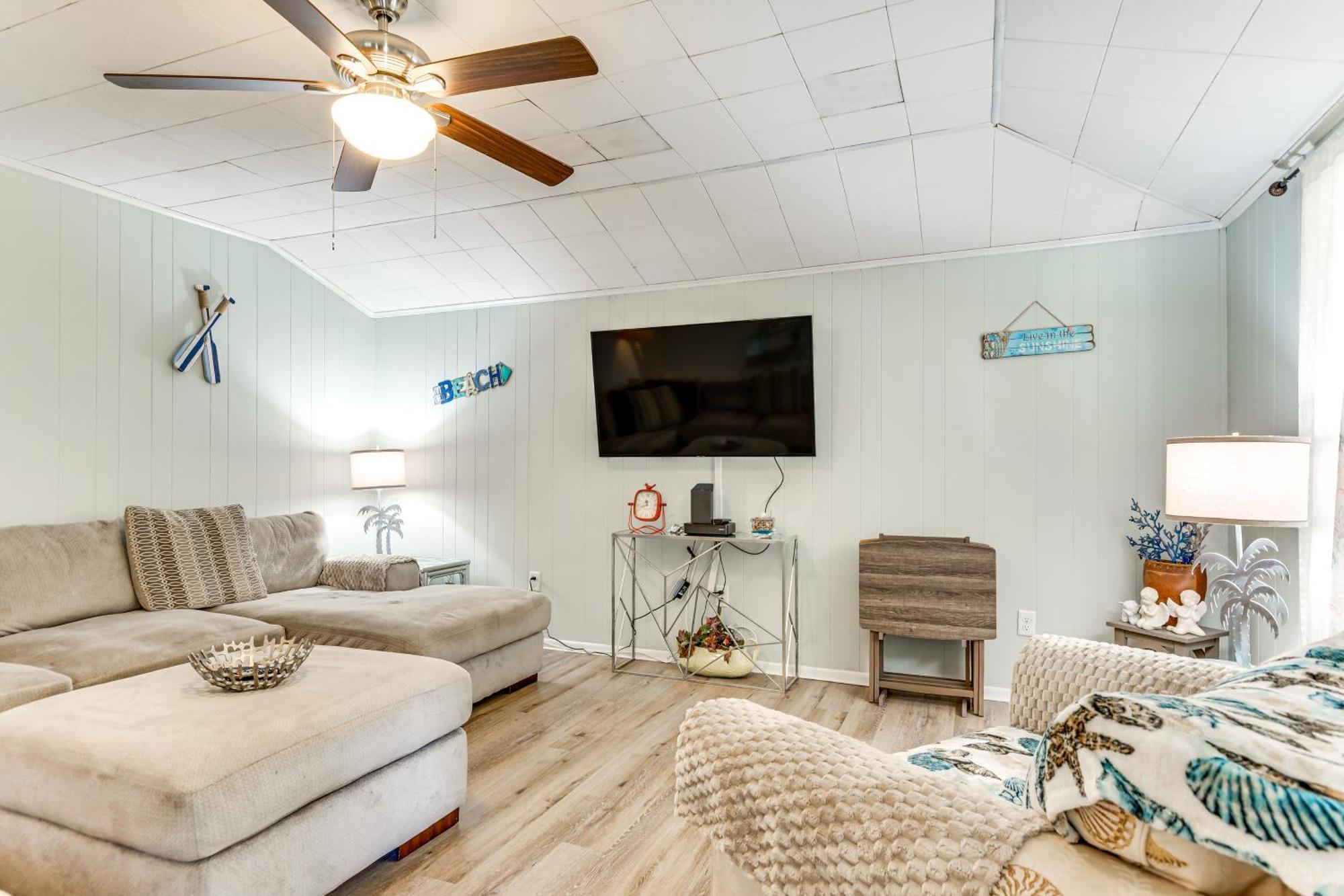 Fort Walton Coastal Retreat With Yard Walk To Beach Fort Walton Beach Exteriör bild