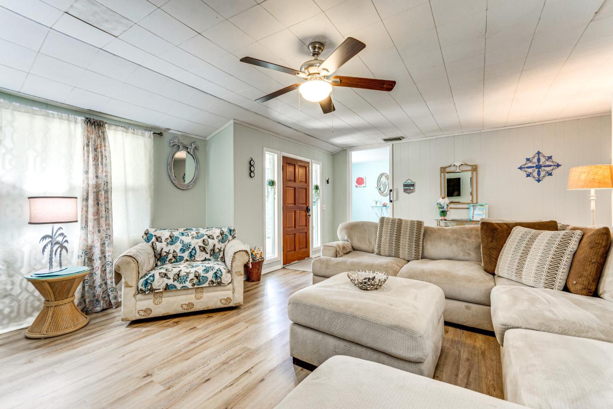 Fort Walton Coastal Retreat With Yard Walk To Beach Fort Walton Beach Exteriör bild