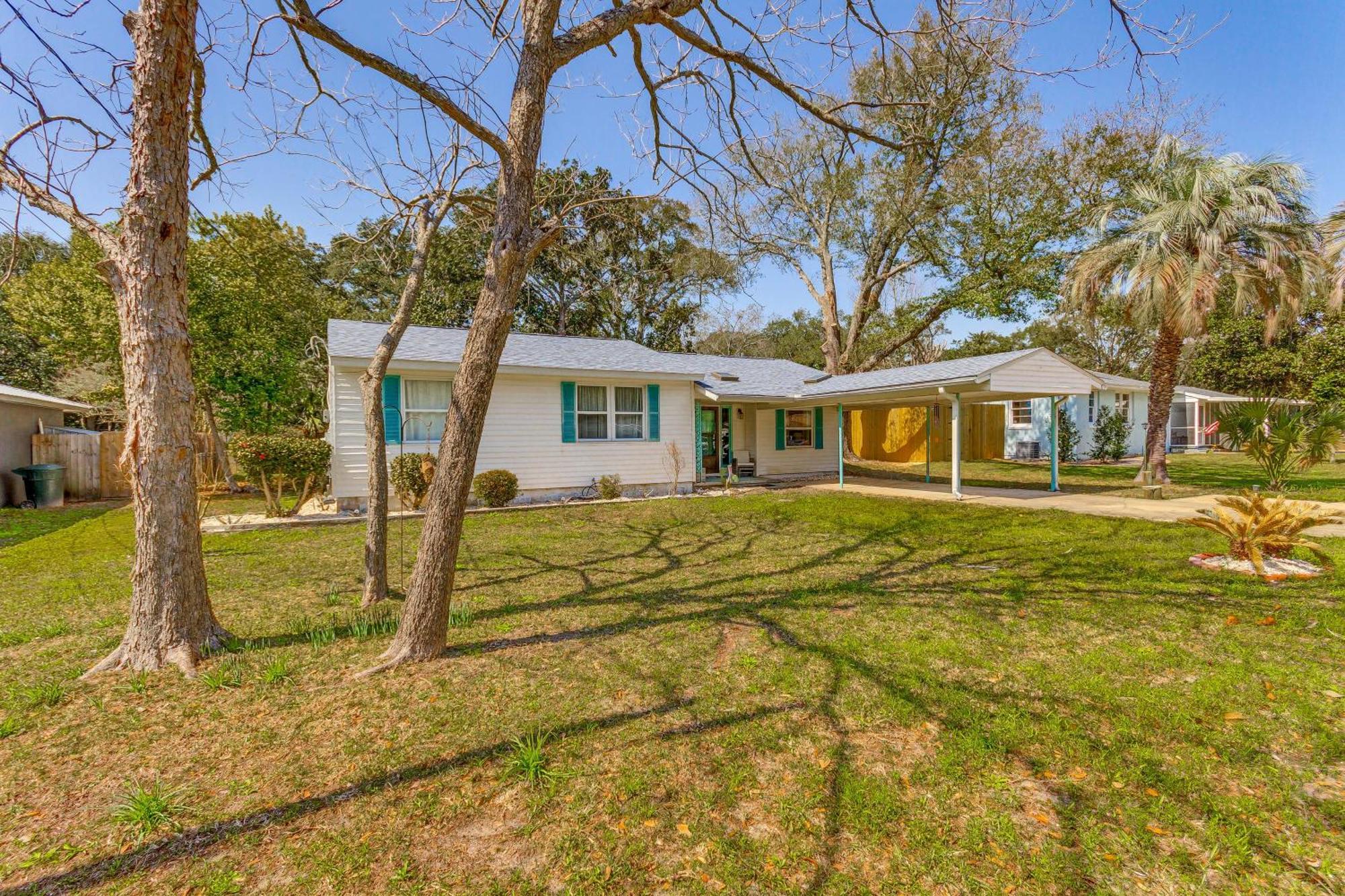 Fort Walton Coastal Retreat With Yard Walk To Beach Fort Walton Beach Exteriör bild